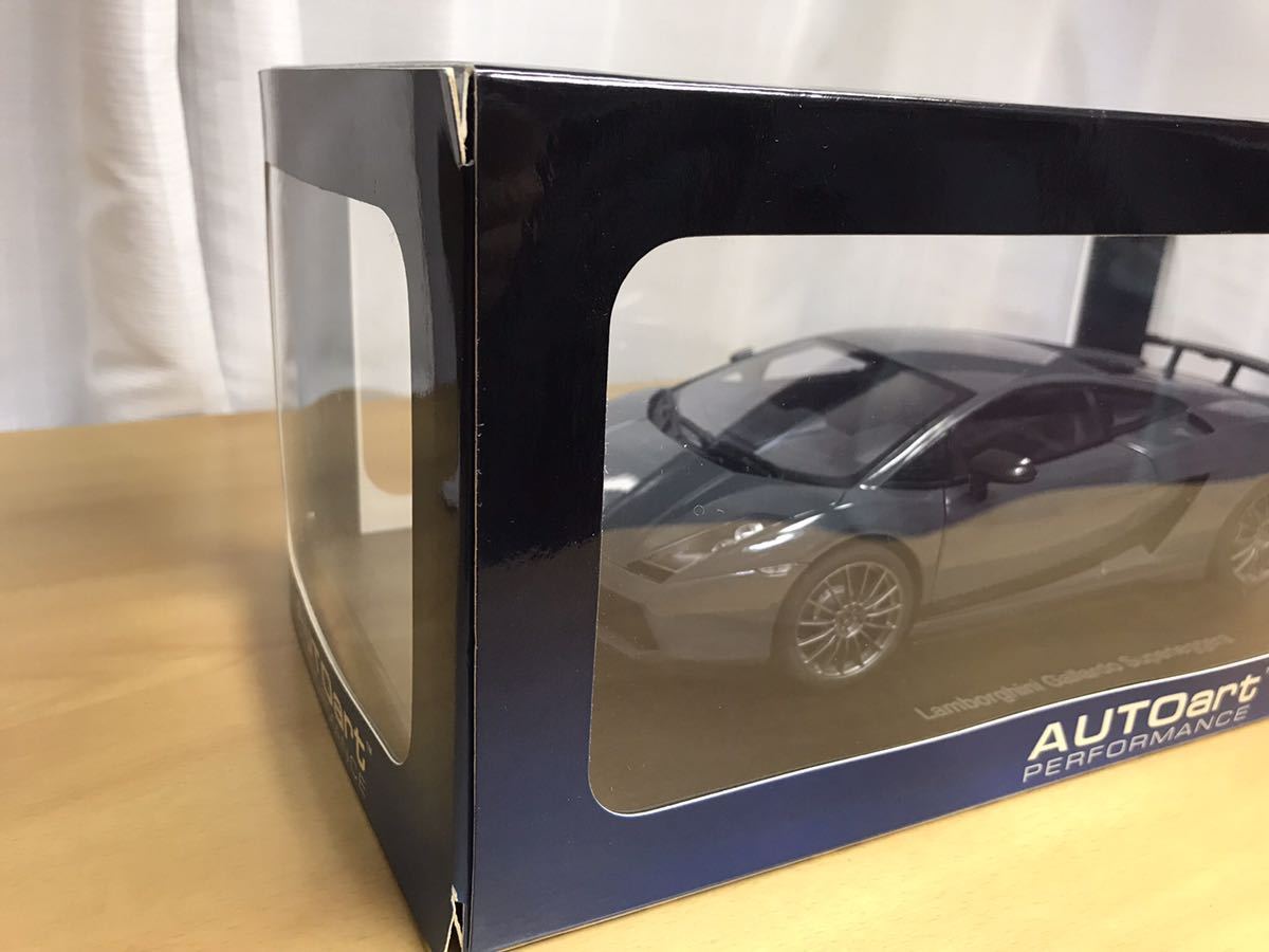 ランボルギーニ 1⁄18 ガヤルド スーパーレジェーラ オートアート LP570