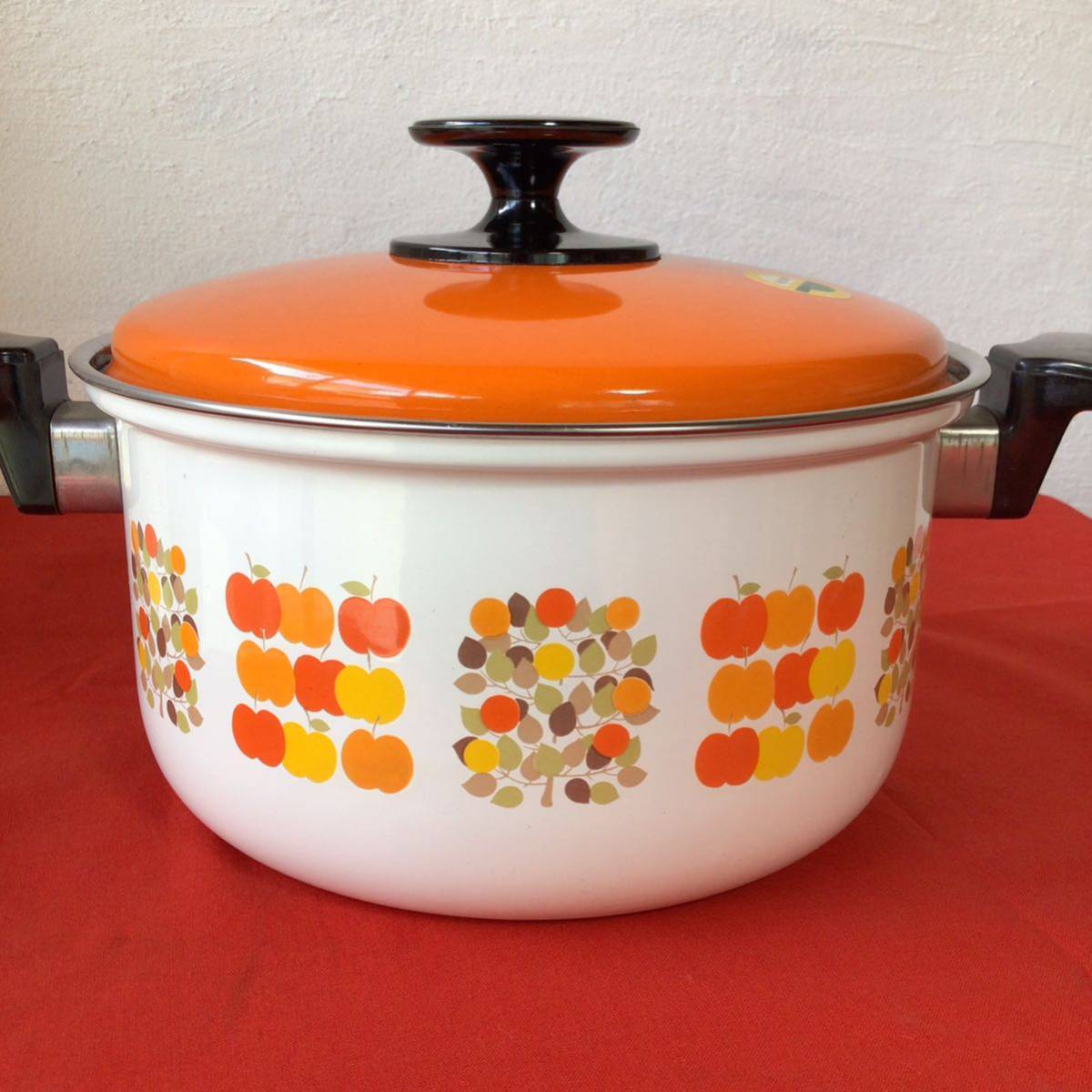 昭和レトロ ホーロー 両手鍋 ホーロー鍋 深型鍋 20cm ベル オレンジ