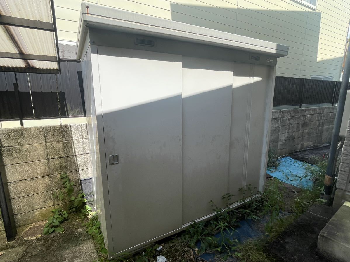 滋賀引取限定】INABA MBX イナバ物置 スチール 三枚扉 幅約230cm 高さ  