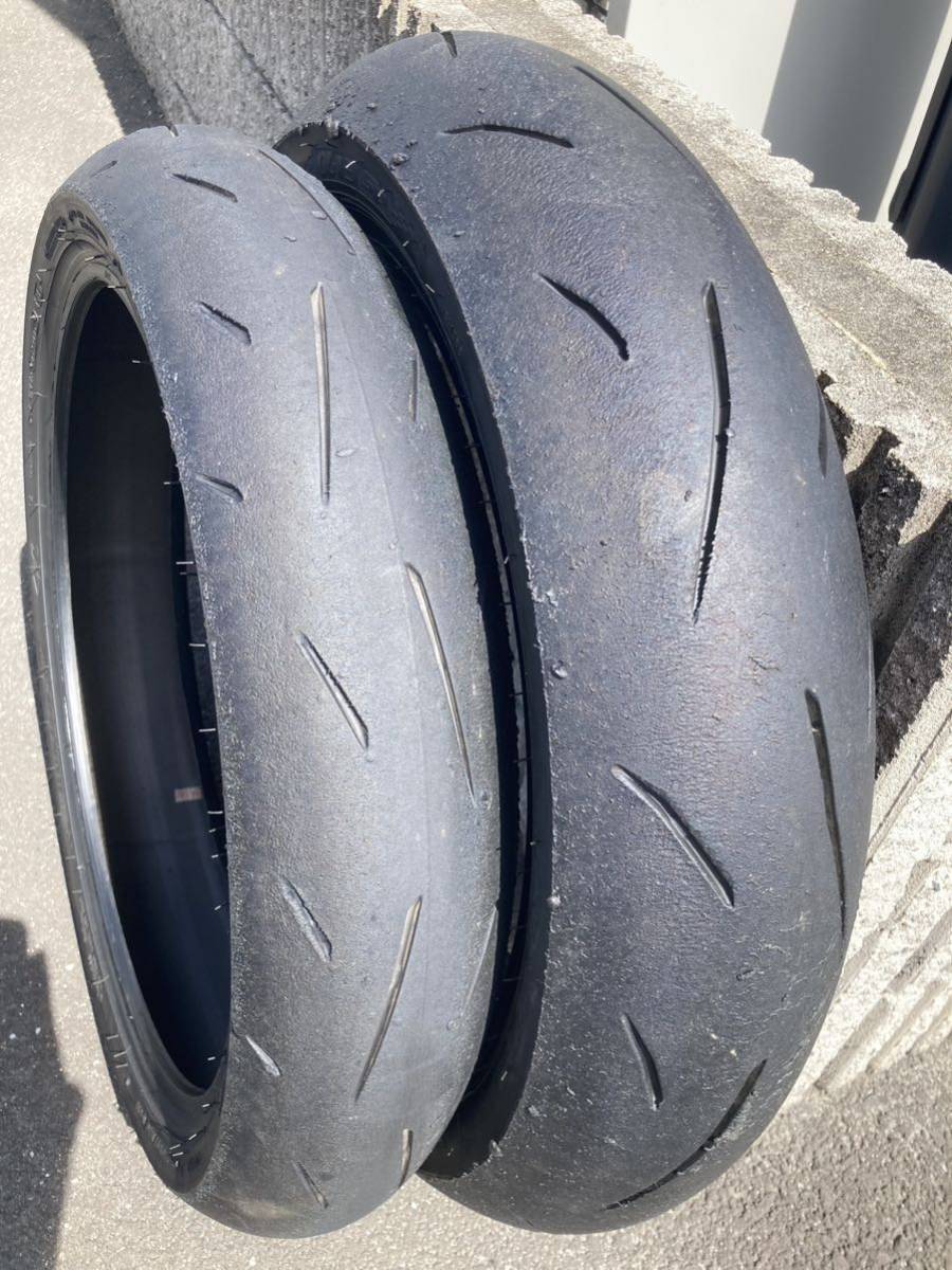 ダンロップ α-13SP 前後セット(F:110/70R17M/C 54H， R:140/70R17M/C