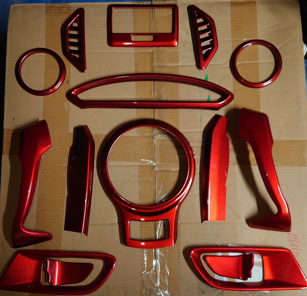 トヨタ86 BRZ zn6 zc6 キャンディスペシャルレッドカラー室内パネル9点