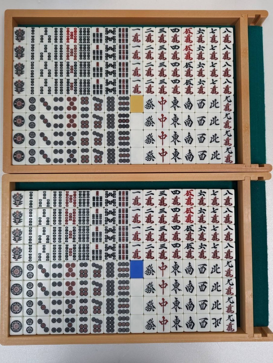 中古・美品★全自動麻雀卓用★麻雀牌★2セット★青＆ベージュ 中古 中古 全自動麻雀卓 麻雀牌 マツオカ モア牌 ブルー 青 黄色