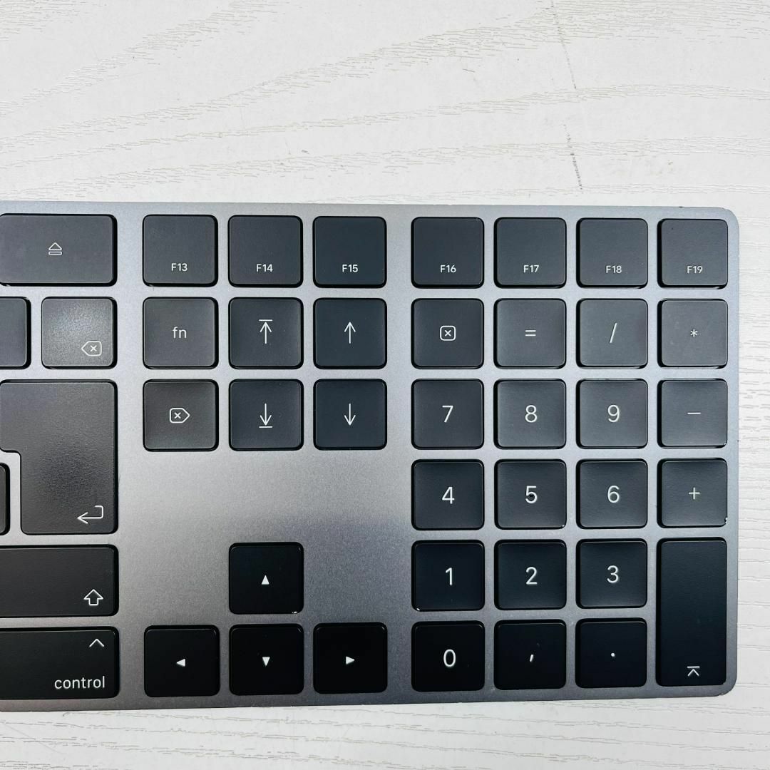 Magic Keyboard（テンキー付き）スペースグレイ MRMH2J/A Magic