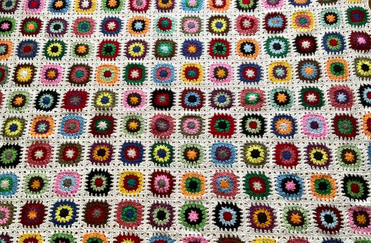 送料無料☆即決新品☆ハンドメイド・手作り・手編み☆モチーフ編み