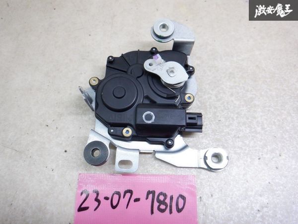 トヨタ純正 ATH10W アルファードハイブリッド スライドドアロック ドアロック リリースモーター 左 左側 助手席側 85620-58020 棚2Z6