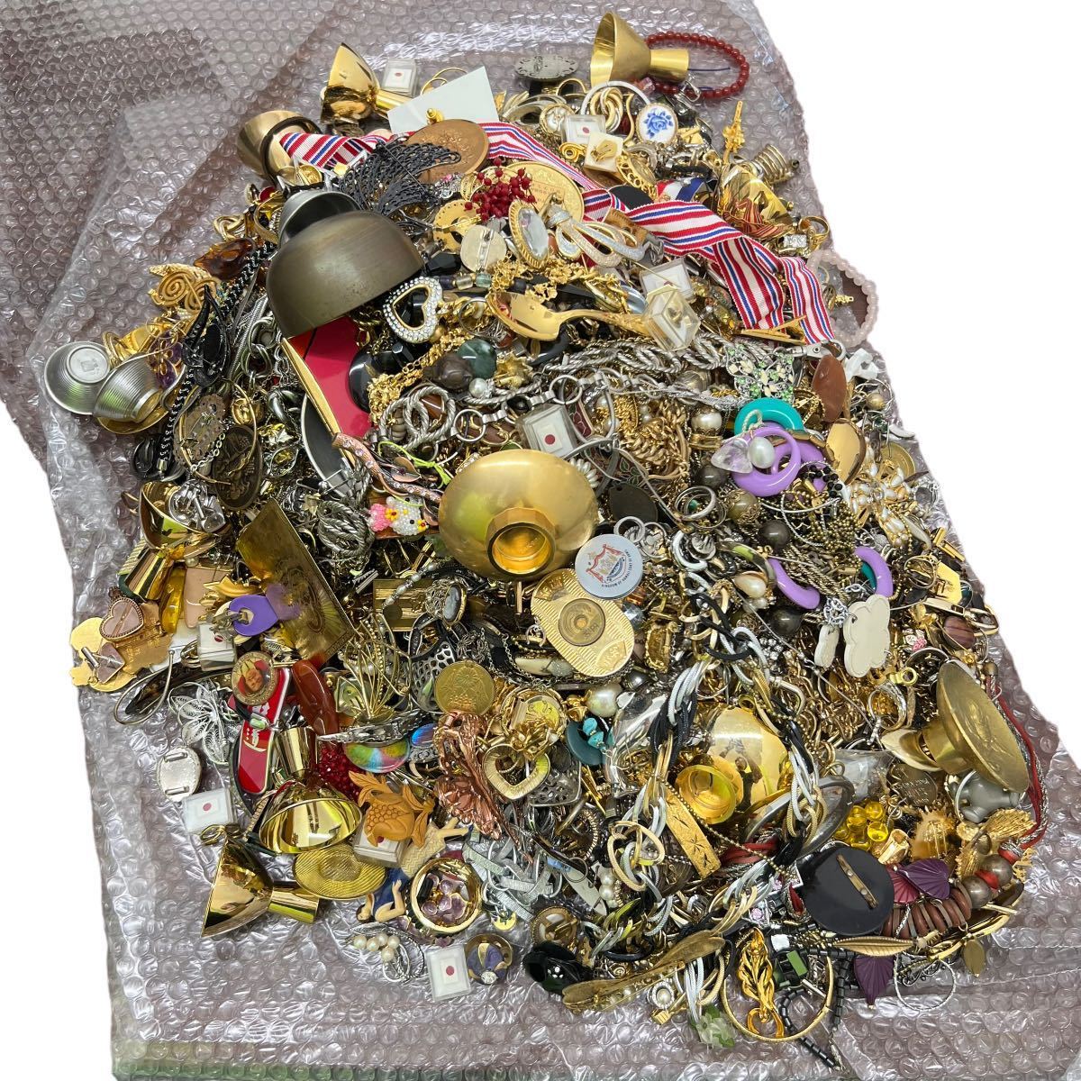 1円スタート! 重量21.9kg! 大量 メッキまとめ 金杯 アクセサリー