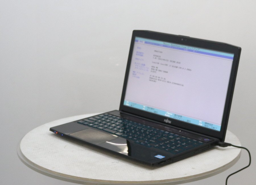 FUJITSU FMVA77JBJ LIFEBOOK AH77/J Core i7 3632QM 2.20GHz 4GB