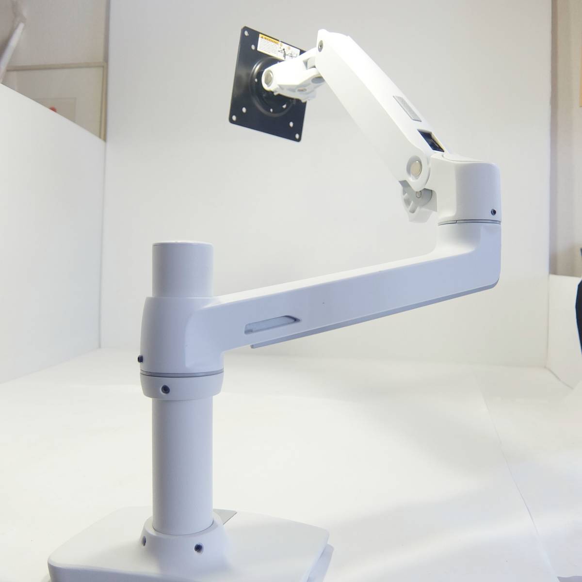 Ergotron LX モニターアーム ホワイトVESA対応 中古 ERGOTRON エルゴ