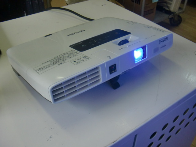 ☆EPSON/エプソン ビジネスプロジェクター！EB-1761W！(MID-2019)「80
