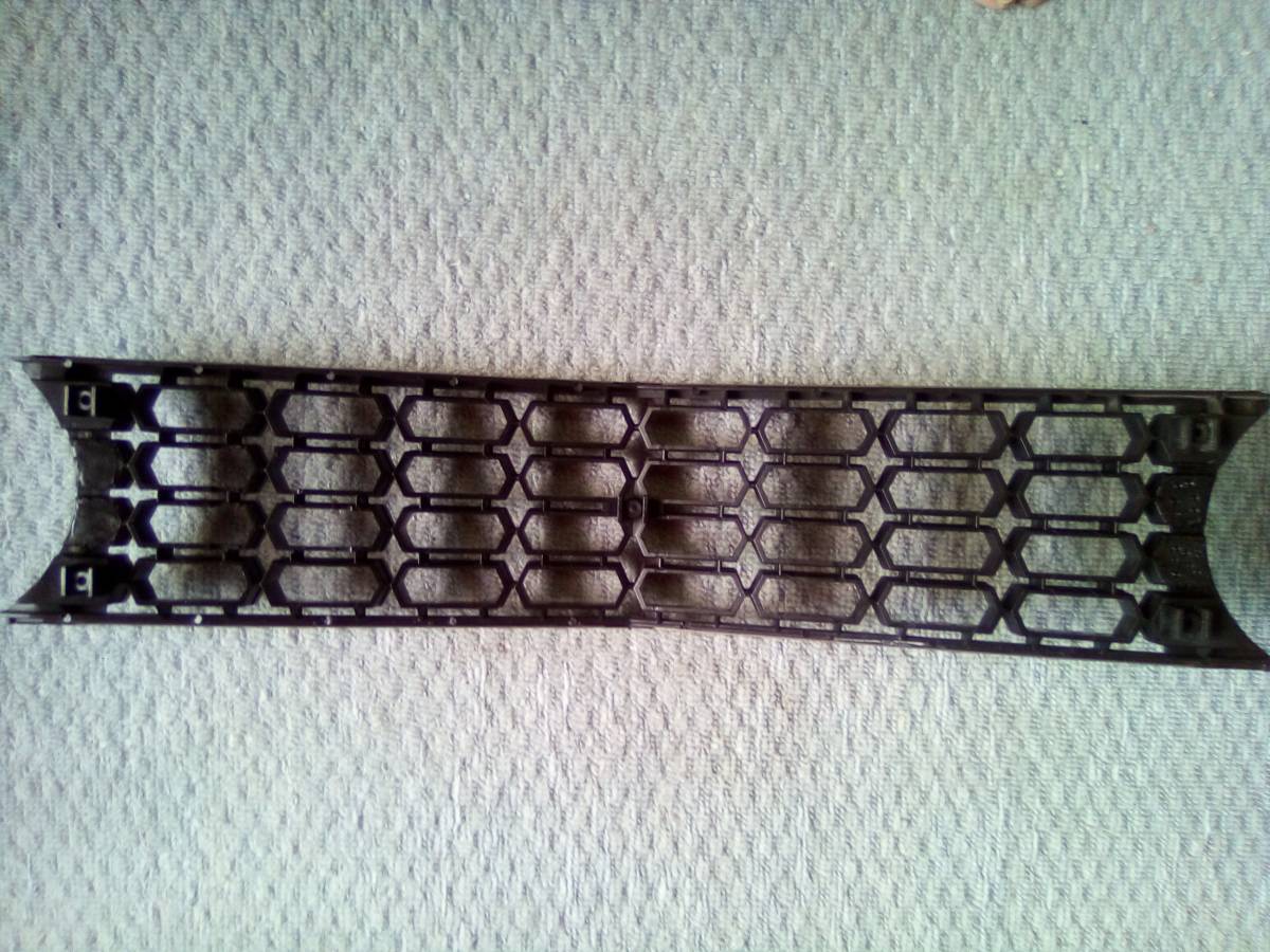 トヨタセリカTA27フロントグリル中古　旧車