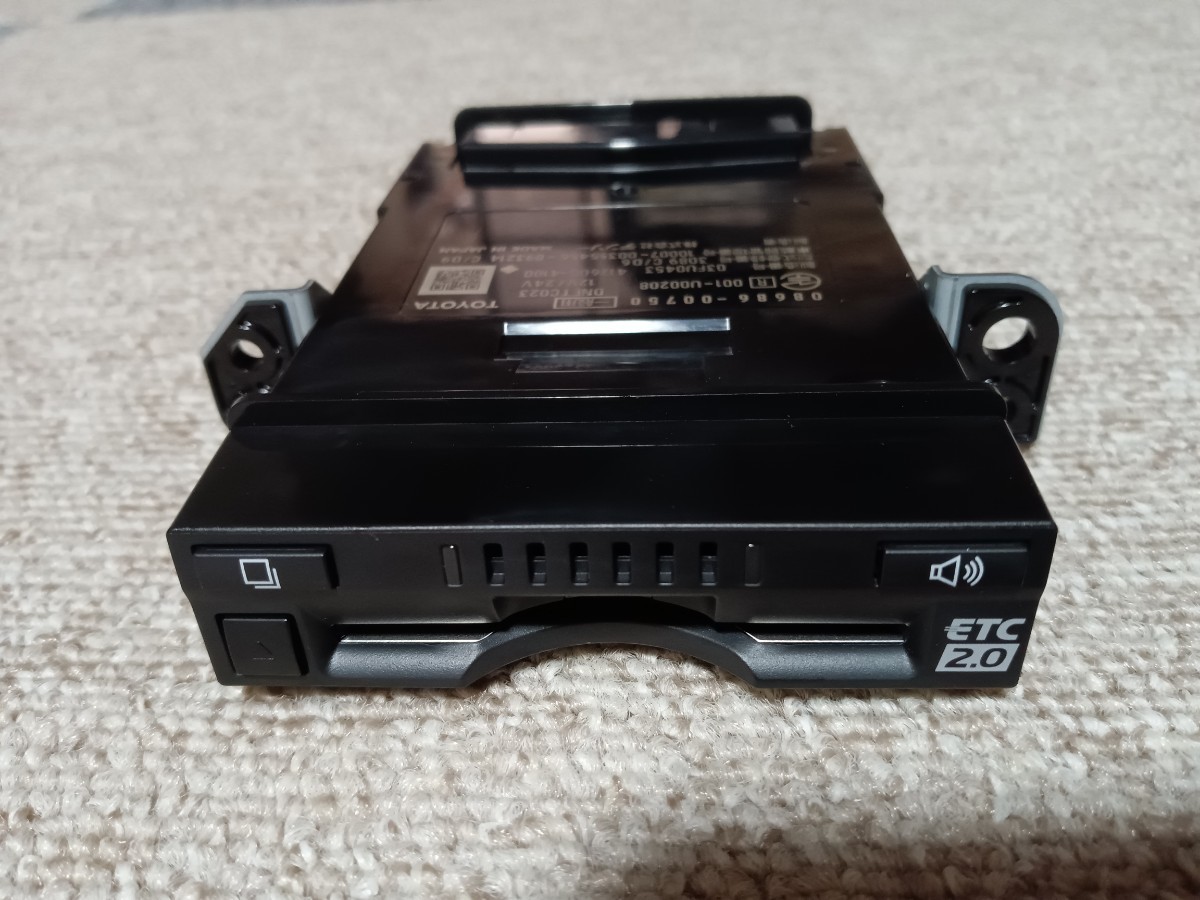トヨタ純正 ETC2.0ユニット ビルトイン ボイスタイプ08686-00750 トヨタ純正 ETC2.0 ビルトイン ボイスタイプ トヨタ純正 ETC2.0