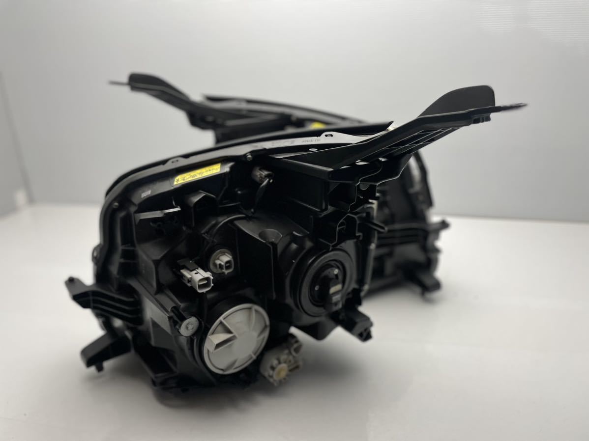 割れ無トヨタ 70/75 ヴォクシー VOXY 前期 ZRR70 ZRR75 バラスト付き