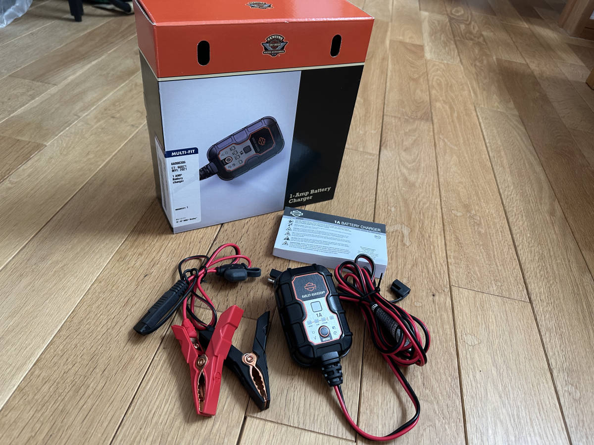 ハーレーダビッドソン 純正 1AMP バッテリーチャージャー 66000306