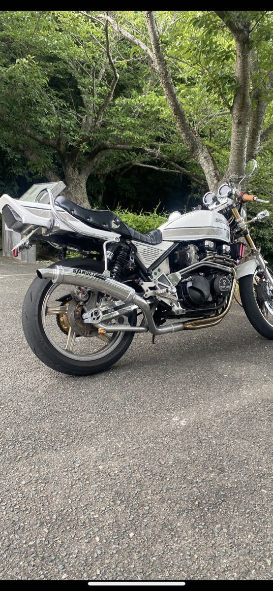 ゼファー400 χ サンセイレーシングマフラーの入札履歴 - 入札者の順位