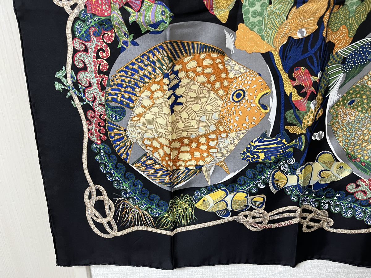 HERMES エルメス カレ90 深海魚