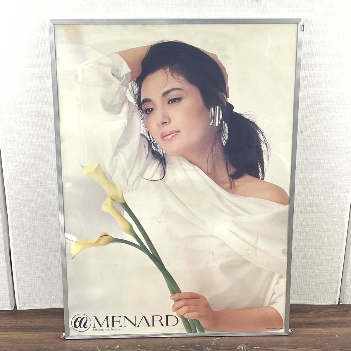MENARD ポスター 松坂慶子 額入り 壁掛け メナード 北E3の入札履歴