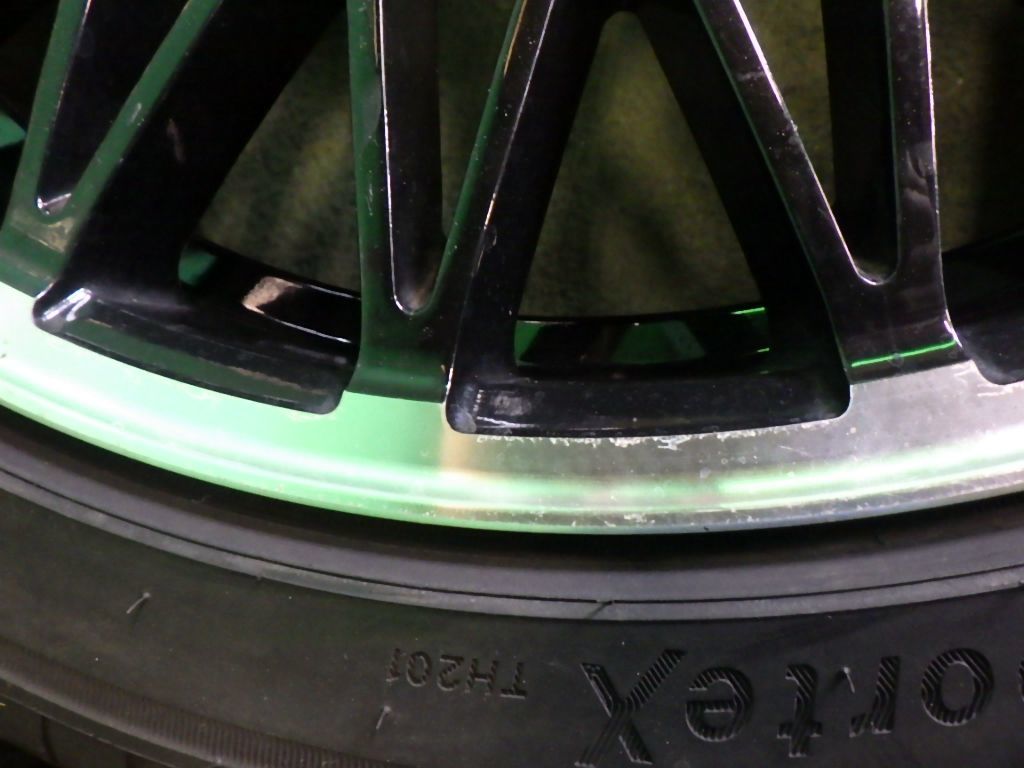 ロクサーニ パヴォーネ 225/40R19インチ 8j(+45) PCD114.3 5穴 アルミ