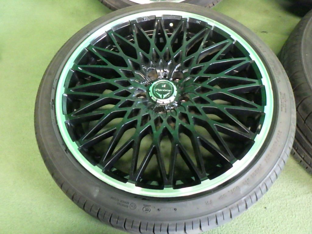 ロクサーニ パヴォーネ 225/40R19インチ 8j(+45) PCD114.3 5穴 アルミ