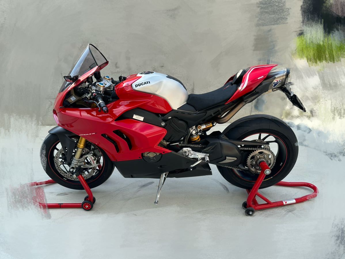 Ducati ドゥカティ　Panigale v4r