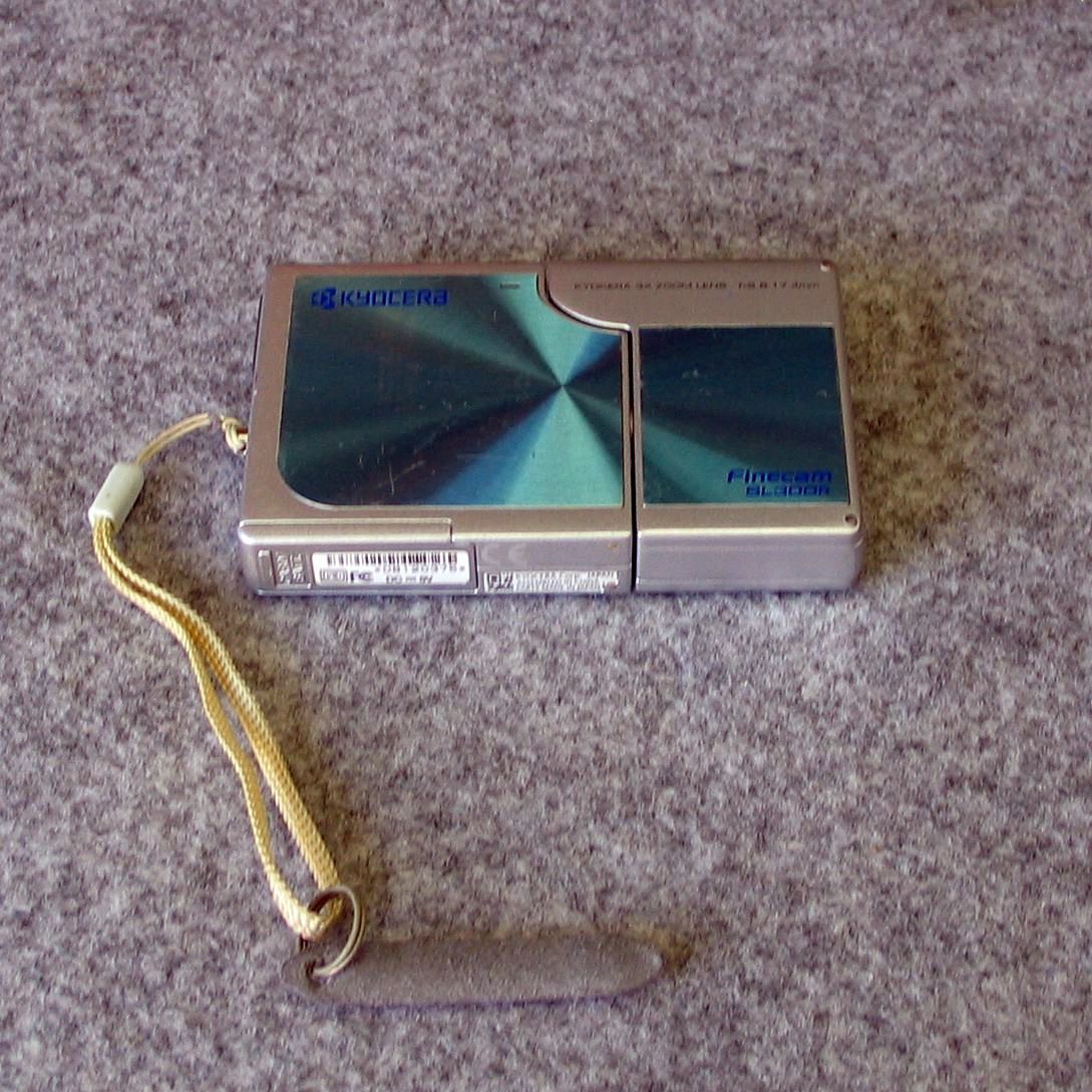お得，大人気】 京セラ KYOCERA Finecam SL300R 現状品