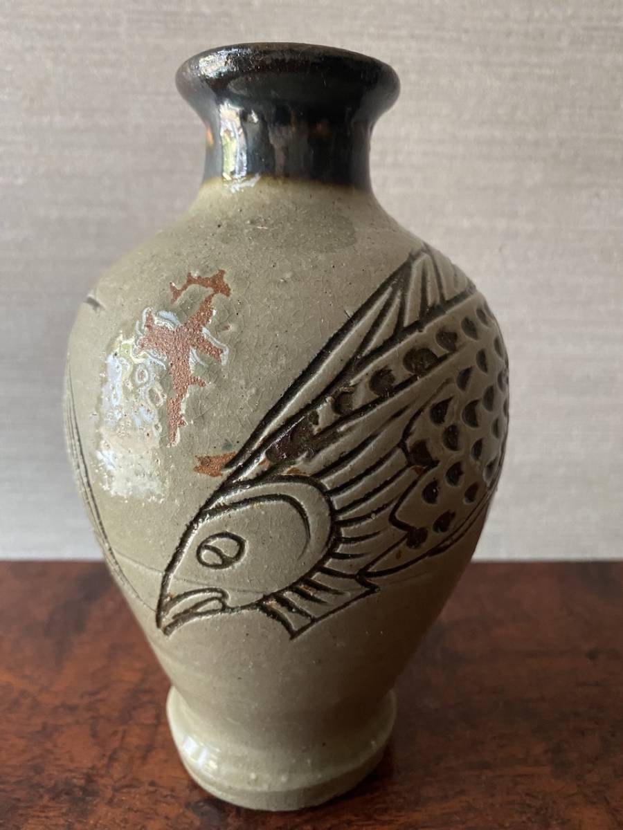 人間国宝 金城次郎 魚文花瓶 人間国宝 壺屋焼 金城次郎 琉球 来歴 魚