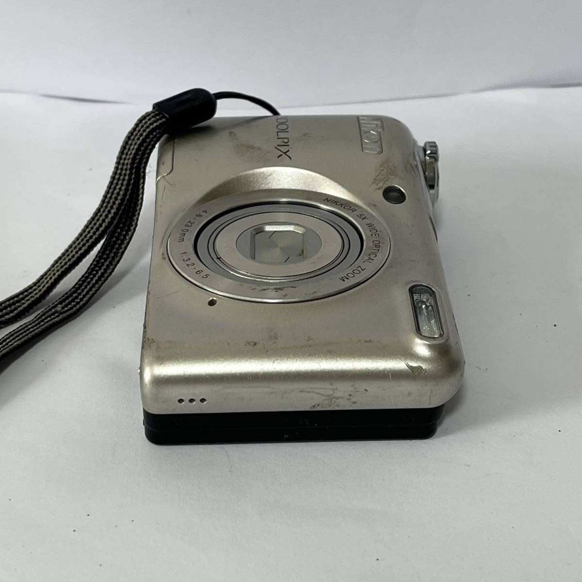 Nikon COOLPIX L30 SILVER 単三電池 デジカメ コンパクトデジタル