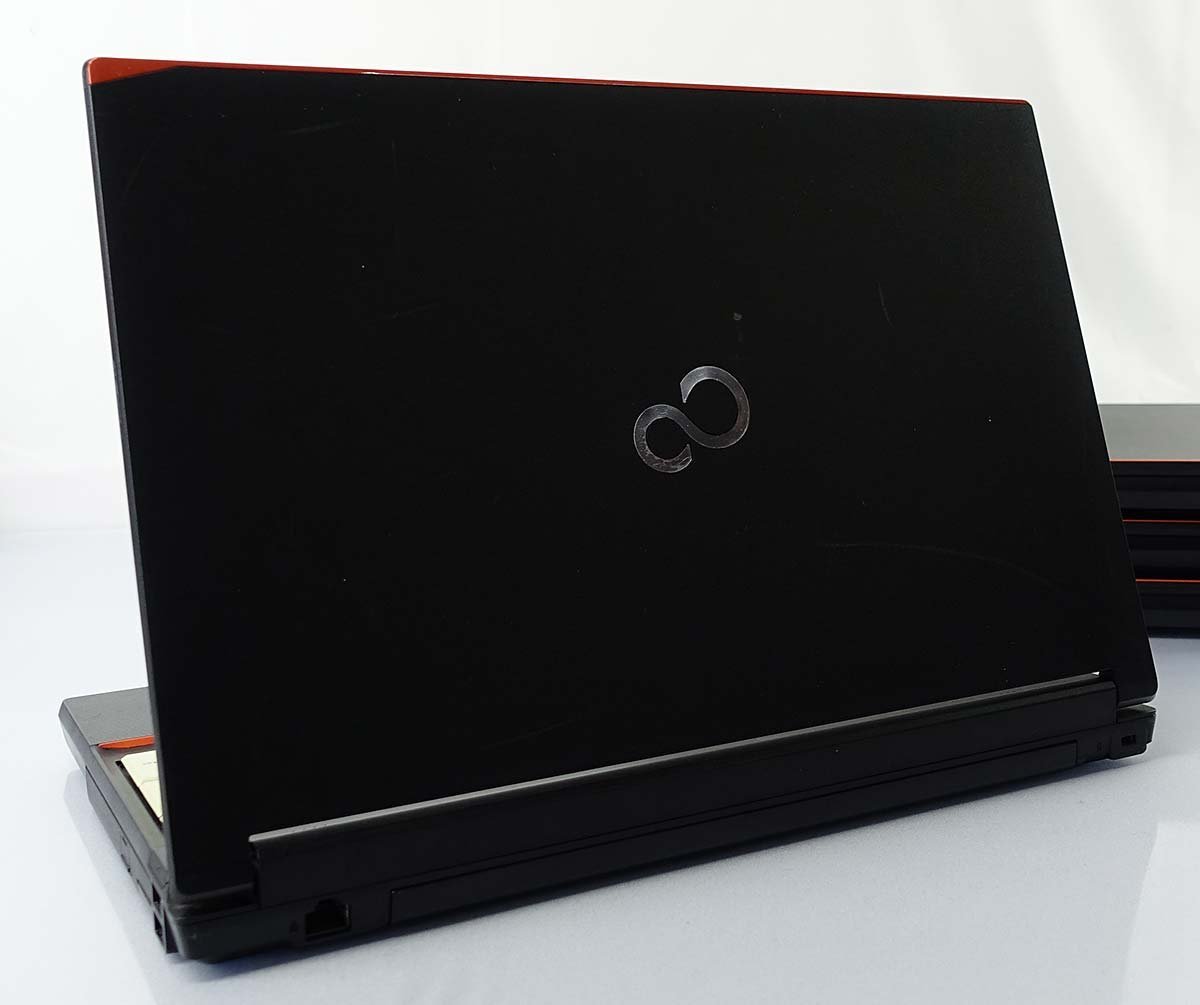 富士通 LIFEBOOK : Core FUJITSU A574⁄MX 4GB i3 64bit Pro A574