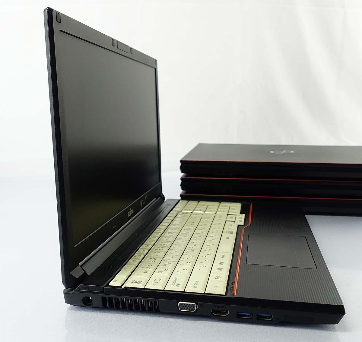 富士通 LIFEBOOK : Core FUJITSU A574⁄MX 4GB i3 64bit Pro A574