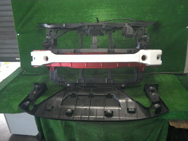 ＣＸ－５ LDA-KE2FW ラジエータコアサポート 16W KD53-53-110A LDA-KE2FW ＣＸ－５ ラジエータコアサポート 0 売り切り マツダ用
