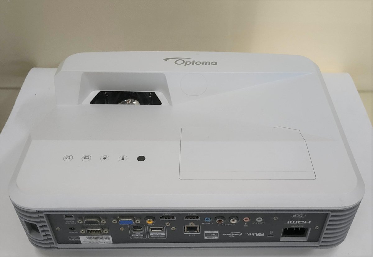 【埼玉発】【Optoma】超短焦点フルHD　DLPプロジェクター　EH320UST　★3D対応★ランプ使用時間191ｈ★動作確認済★　(6-854)