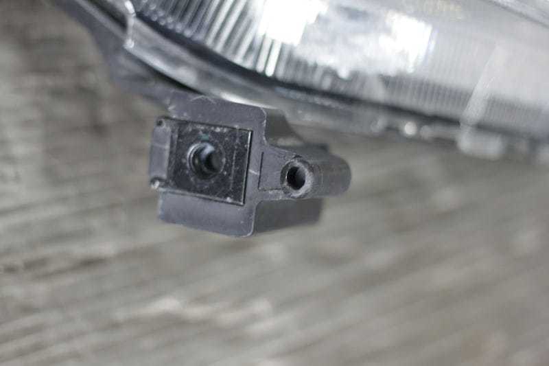 日産 NISSAN NV100 クリッパー バン (DR17V DA17V) 右 ヘッドライト