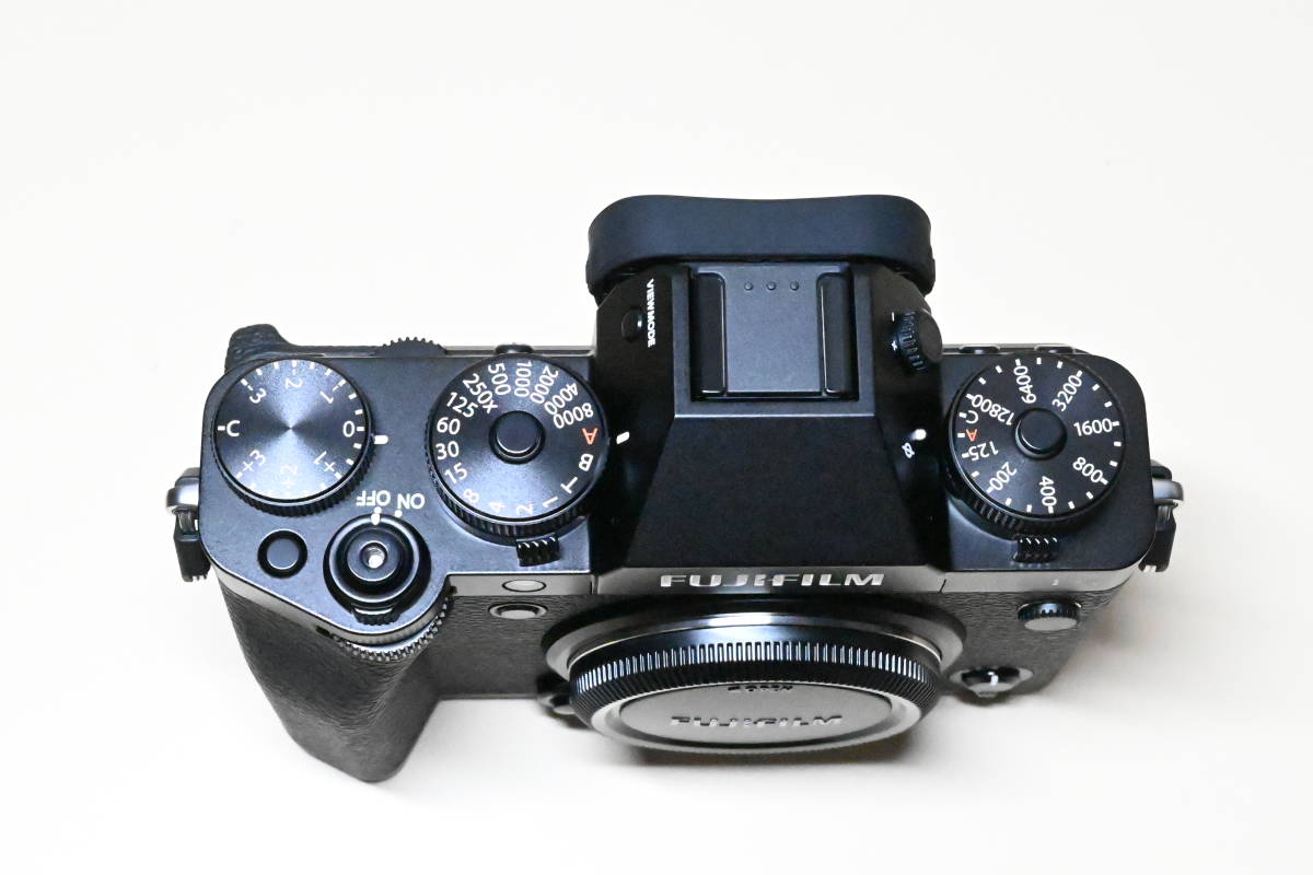 未使用 FUJIFILM X-T5 ボディ ブラック 有効約4020万画素 保証残りあり 