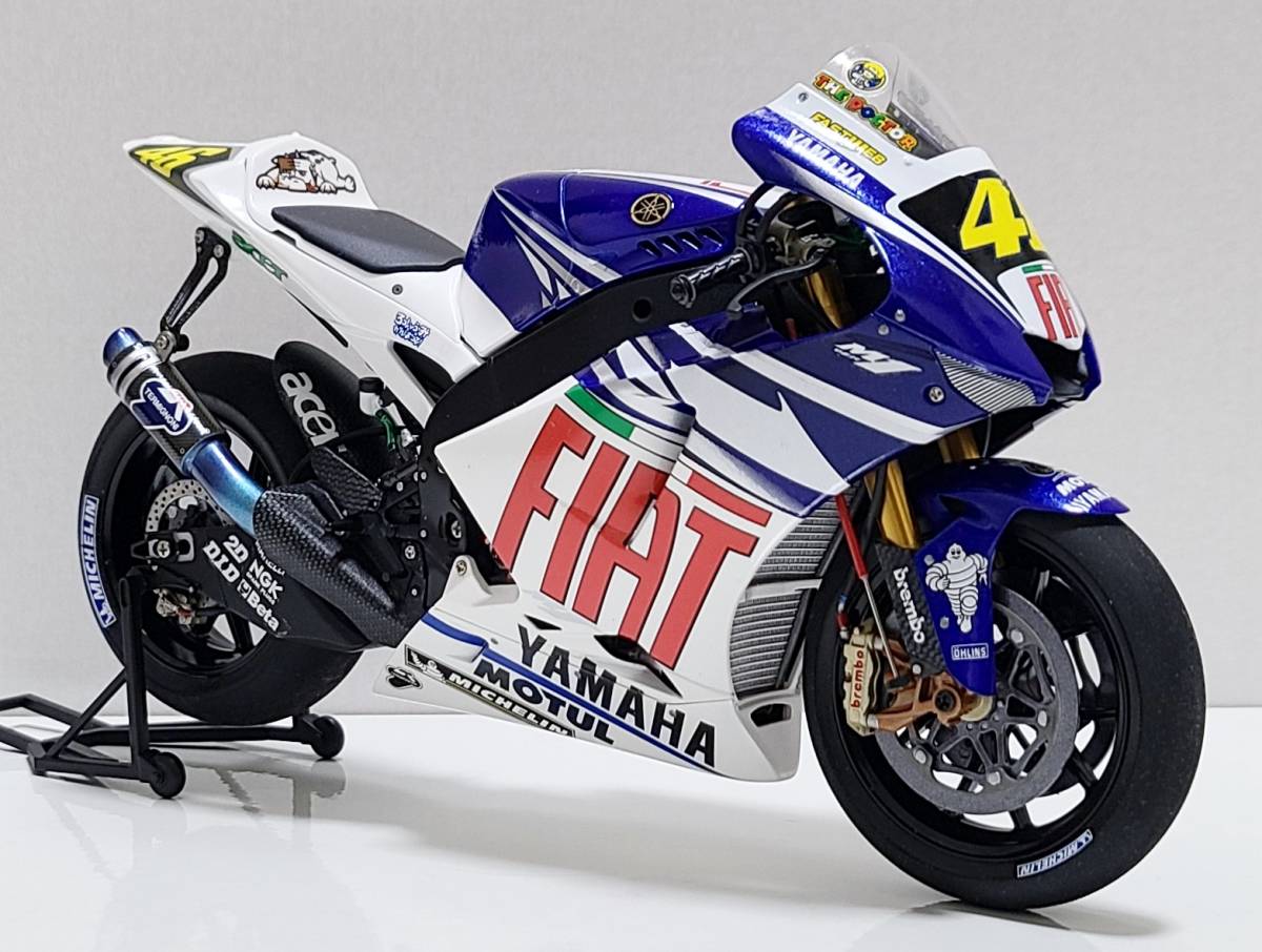 タミヤ 1/12 MotoGP 2007年 YAMAHA YZR-M1 #46 V．ロッシ 完成品 YZR-M1