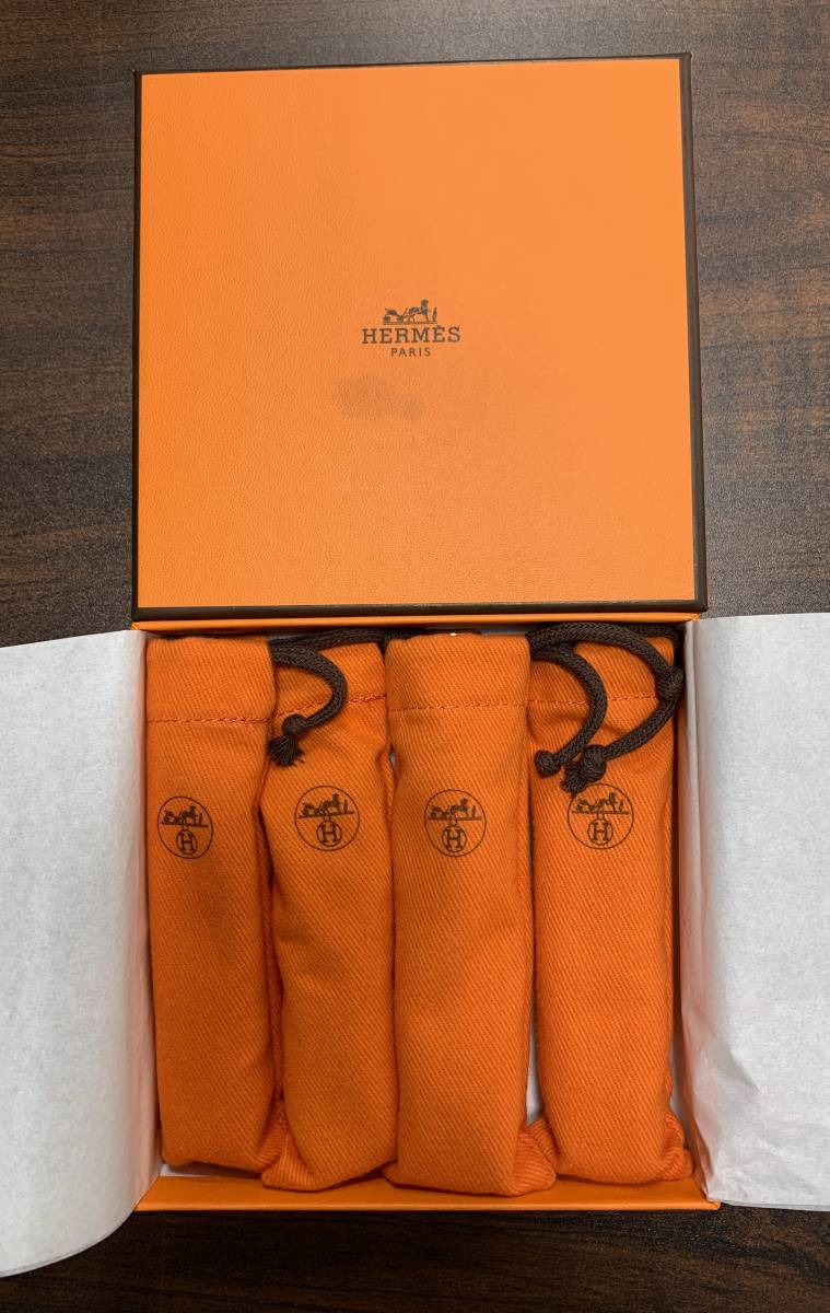 #8135 【未使用品♪♪】☆★HERMS UN JARDIN SUR LE NIL/LE JARDIN DE MONSIEUR LI エルメス ナイルの庭/李氏の庭 15ml 全４本★☆