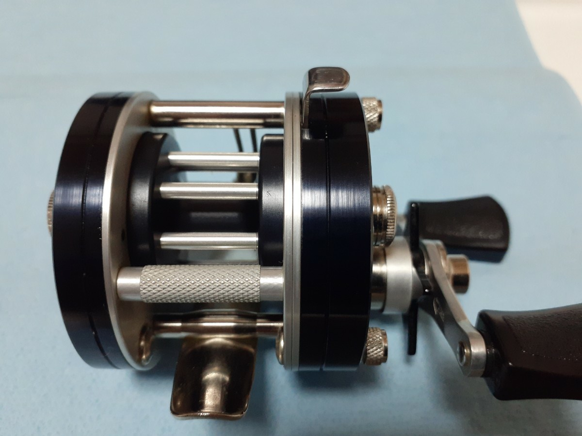 五十鈴工業BC420SSS NARROW VINTAGE GUT-RINGガトリングスプールモデル