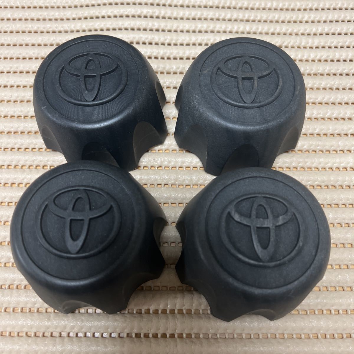 TOYOTA センターキャップ スチール 鉄 2686