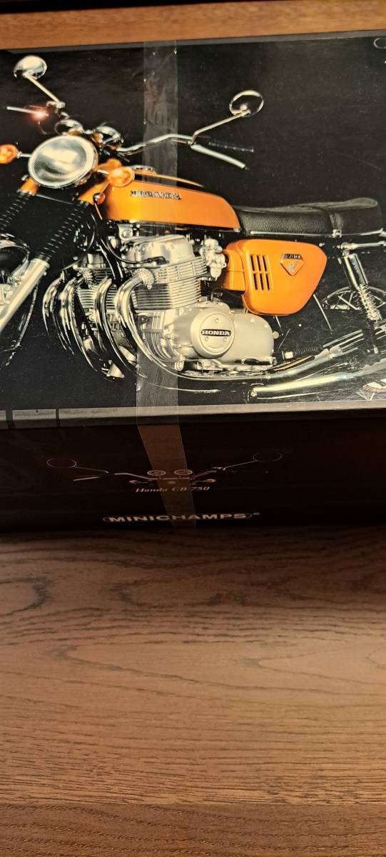 ミニチャンプス 1/6 HONDA CB750 K0 1968， ゴールドメタリック 1⁄6 K0