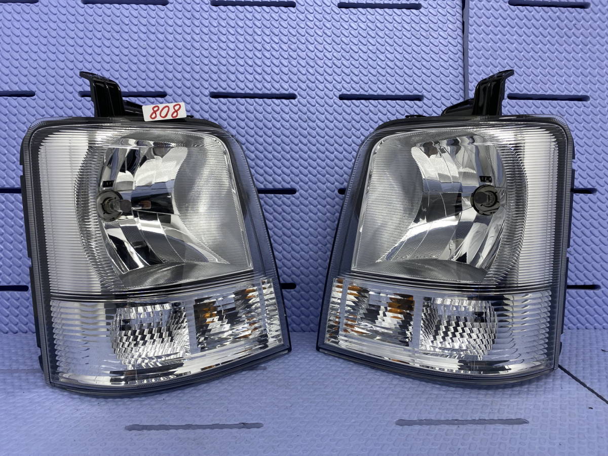 エブリィDA64V 左側ヘッドライト　LE04G6129 (66) エブリィ DA64V 純正 ヘッドライト 左 LE04H6129 エブリィ HBD-DA64V