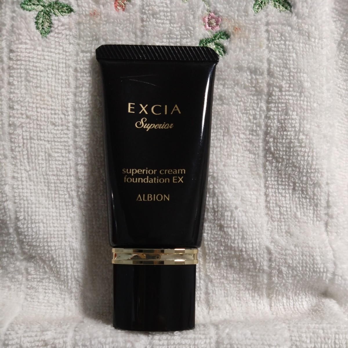 エクシアクリームファンデーション111