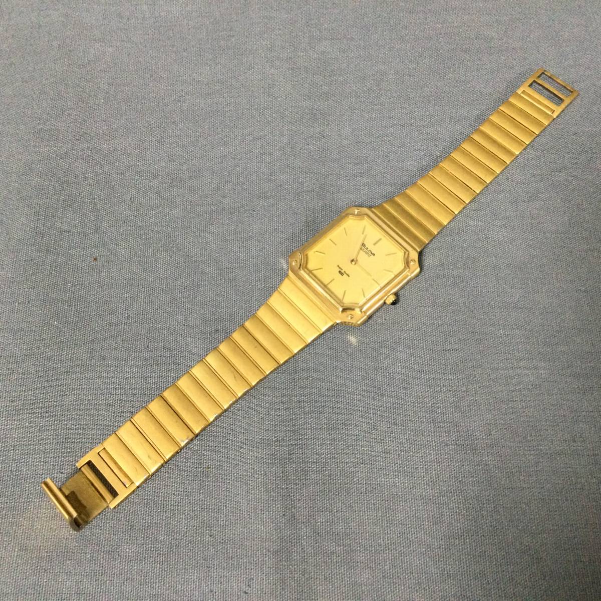 5509/6 GJ51867 BULOVA ブローバ 稼働 super seville ゴールドカラー