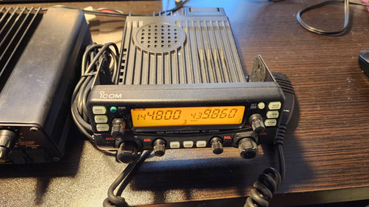 ICOM IC-2720D モービルアンテナ等車載用フルセット　机上用電源付き_4