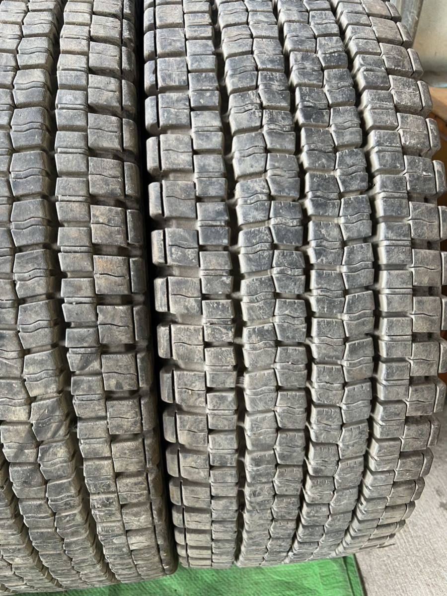 245/70R19.5 136/134J ダンロップDECTES SP001 スタッドレスタイヤ4本 12mm 〜13mm 送料無料 ダンロップ 245&frasl;70R19.5 136&frasl;134J 冬 価格｜ 19.5（ブランドダンロップ）（タイヤ