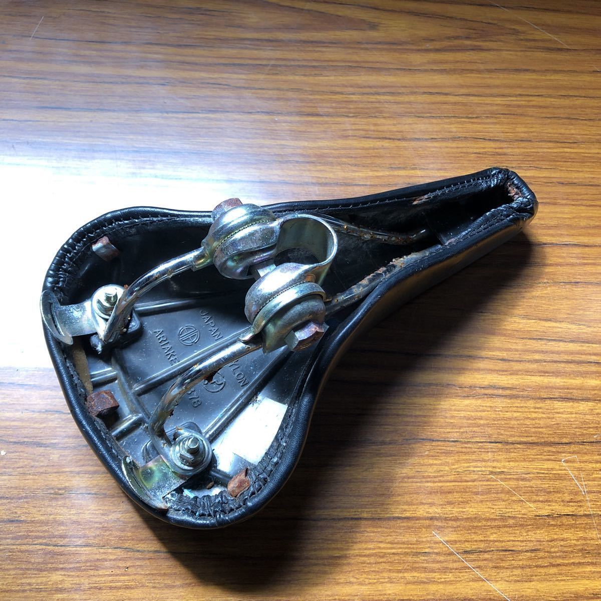 昭和レトロ ヤングサイクル ミヤタ自転車 キルティング風 サドル