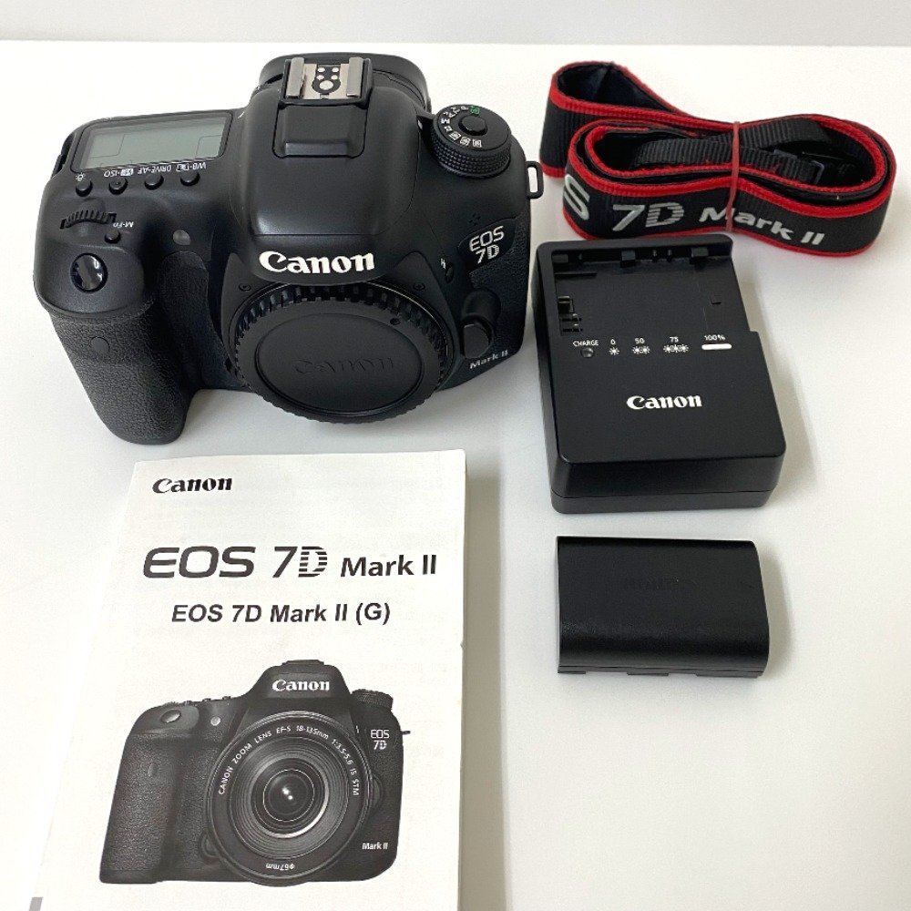 Canon キヤノン EOS 7D MARK II ボディ デジタル一眼レフ カメラ