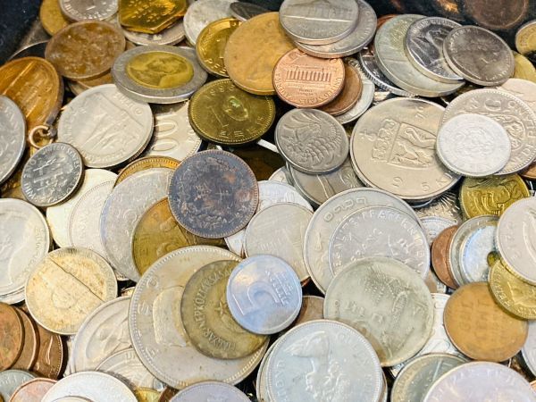 k*様 M0139【外国硬貨】約5kg 古銭　硬貨　　メダル　まとめ売り kma09▽外国古銭 メダル 約5kg以上 大量おまとめ 未選別 外国銭 銅銭