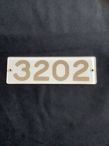 車内形式板のYahoo!オークション(旧ヤフオク!)の相場・価格を見る