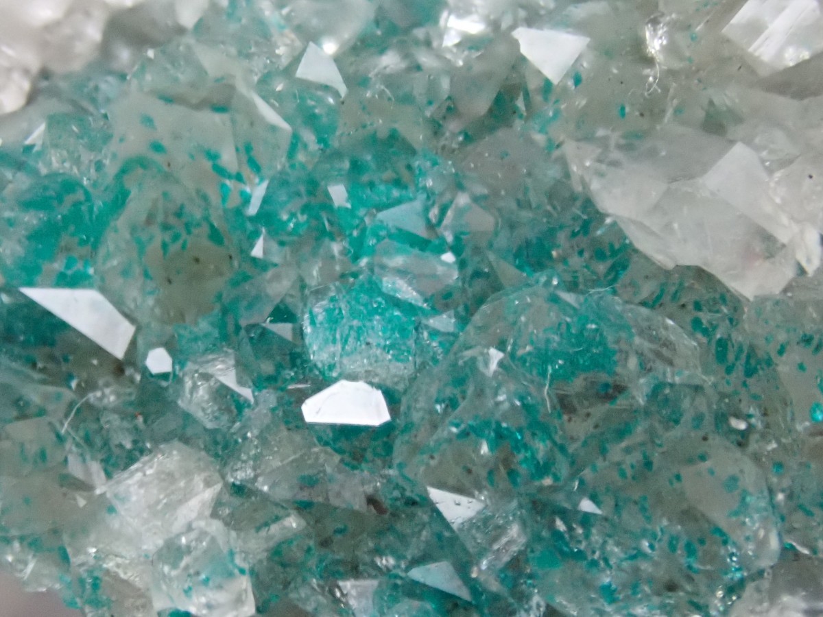 Yahoo!オークション 希少無数内包 ダイオプテーズinクォーツ 翠銅鉱