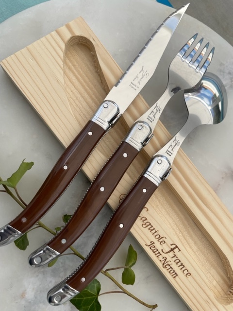 2.5㎜幅フランス製Laguioleラギオールテーブルナイフ6本銀色オール