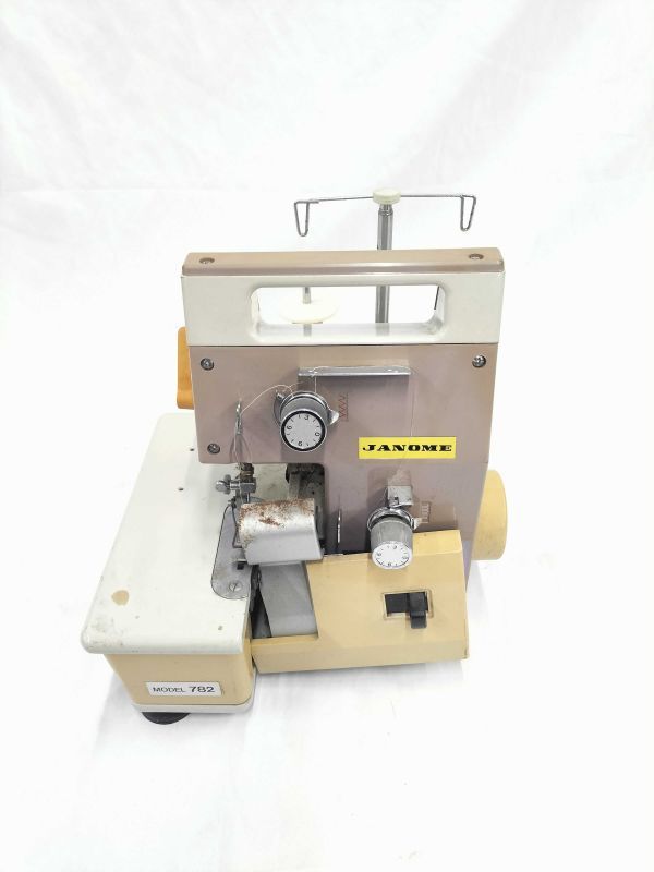 ☆ジャンク・通電未確認☆JANOME ジャノメ ロックミシン 2本糸 MODEL