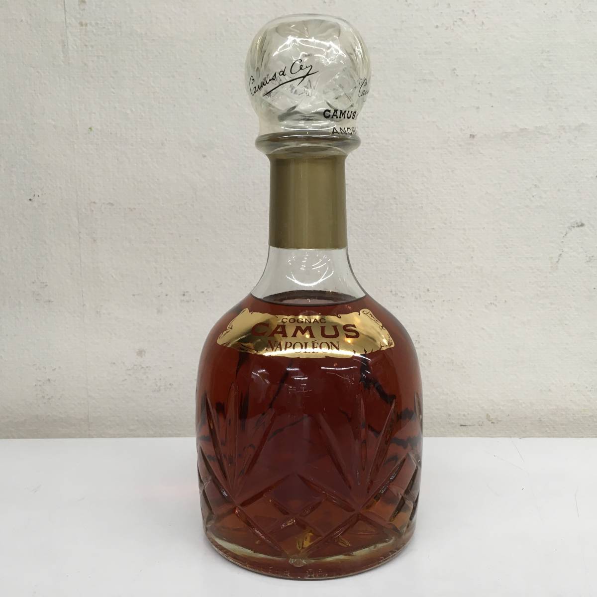 未開栓 CAMUS カミュ ナポレオン デキャンタボトル ブランデー 700ml 40％